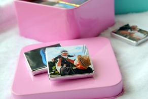 Конфетки с фотографиями в металлической коробочке