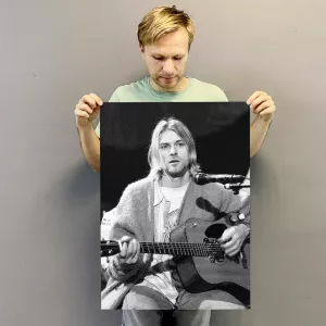 Купить постер (плакат) с Куртом Кобейном с гитарой