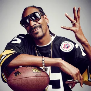 Подушка с рэпером Snoop Dogg купить