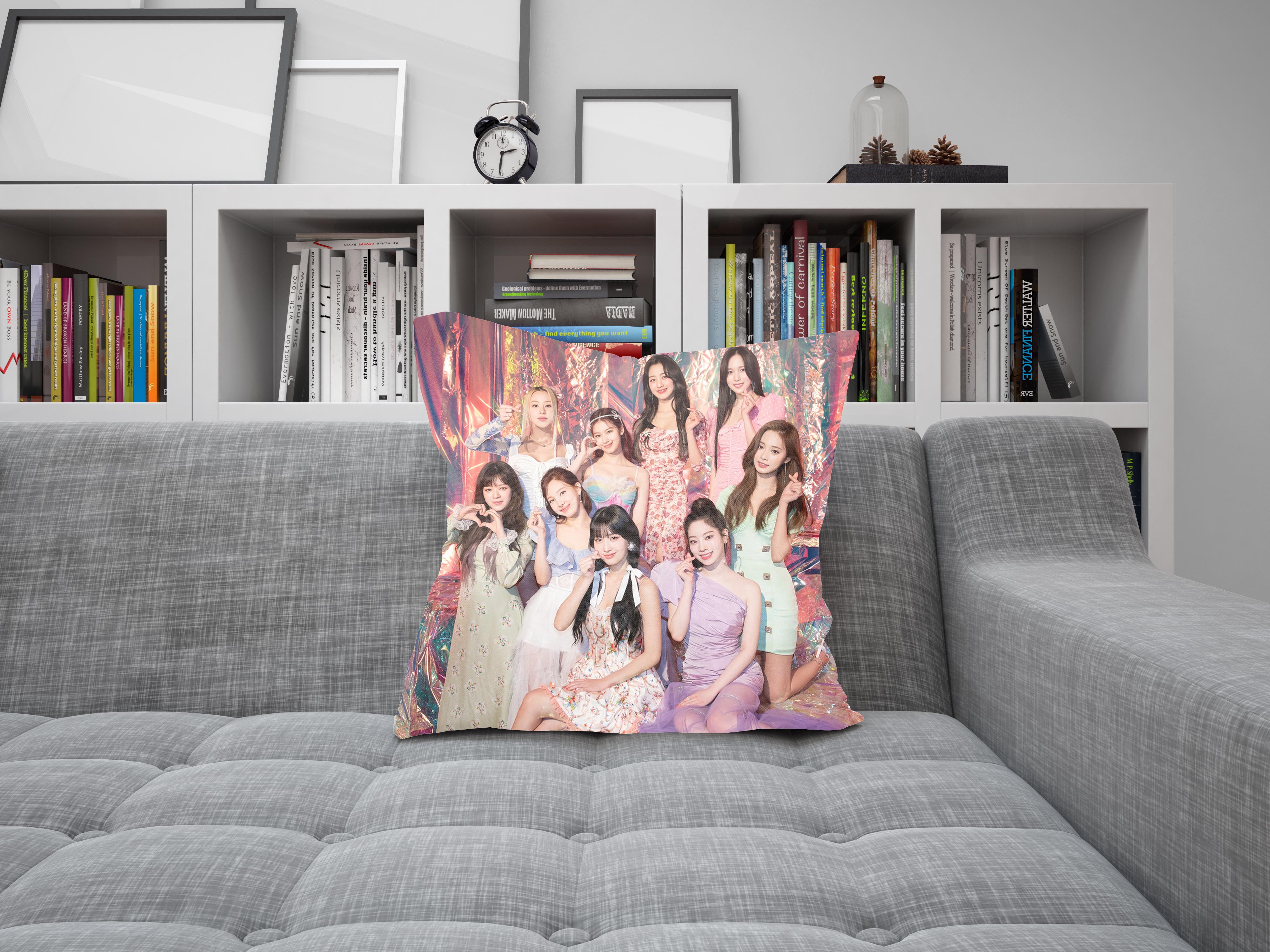 k-pop группа Twice фотопечать на квадратной подушке