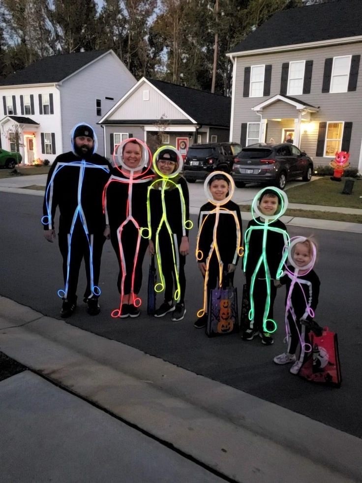 костюмы на хэллоуин для большой семьи